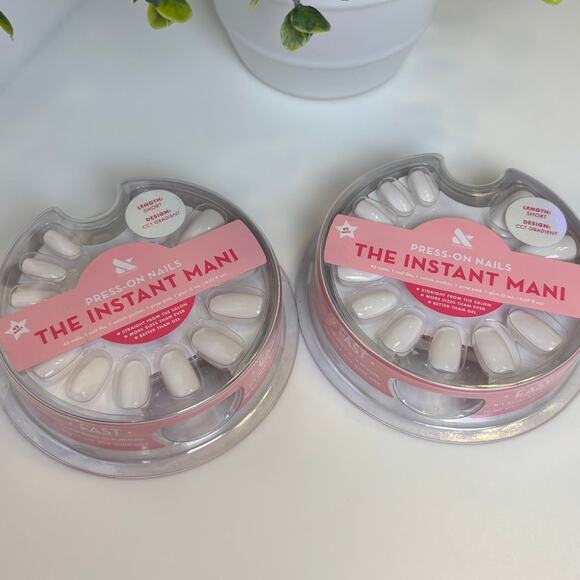 Olive & June The Instant Mani Press On Nails CCT Gradient Sheer Pink White Kits - Picture 1 of 3